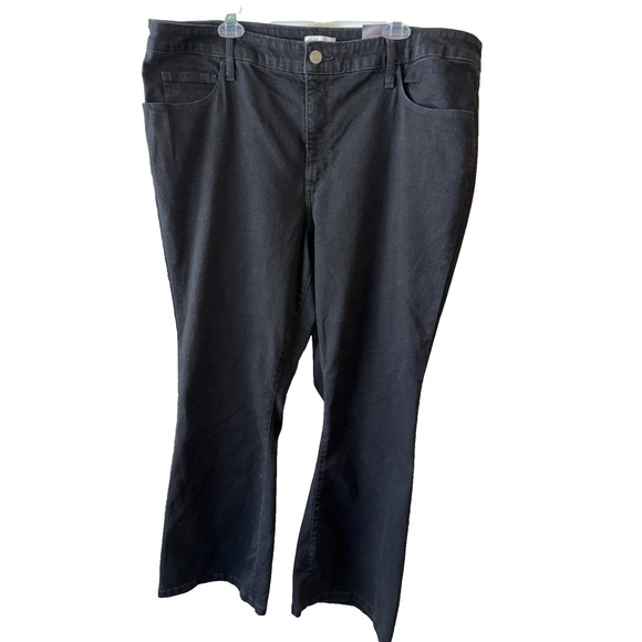 Ava & Viv Flare High-rise Fitted Hip and Thigh Black Jeans Size 22 - Picture 2 of 13